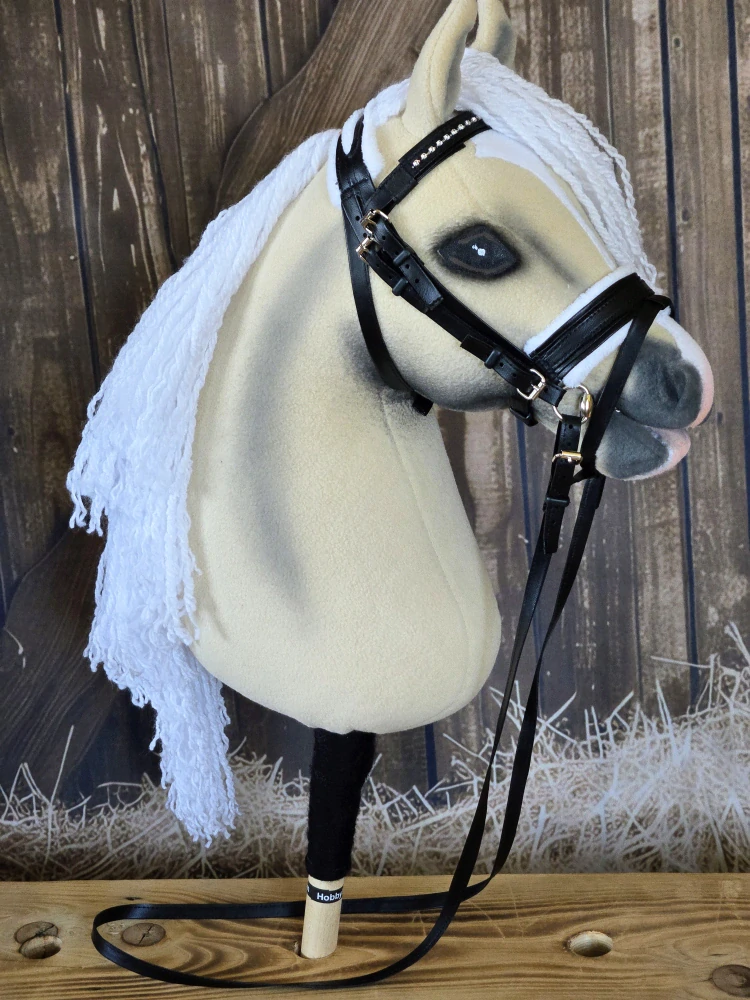 Hobby Horse - Anglická uzdečka (var.4), bílý beránek, nánosník s podpínkou