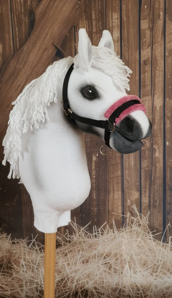Stájová ohlávka pro Hobby Horse – černá z popruhu s tmavě růžovým beránkem, velikost PONY