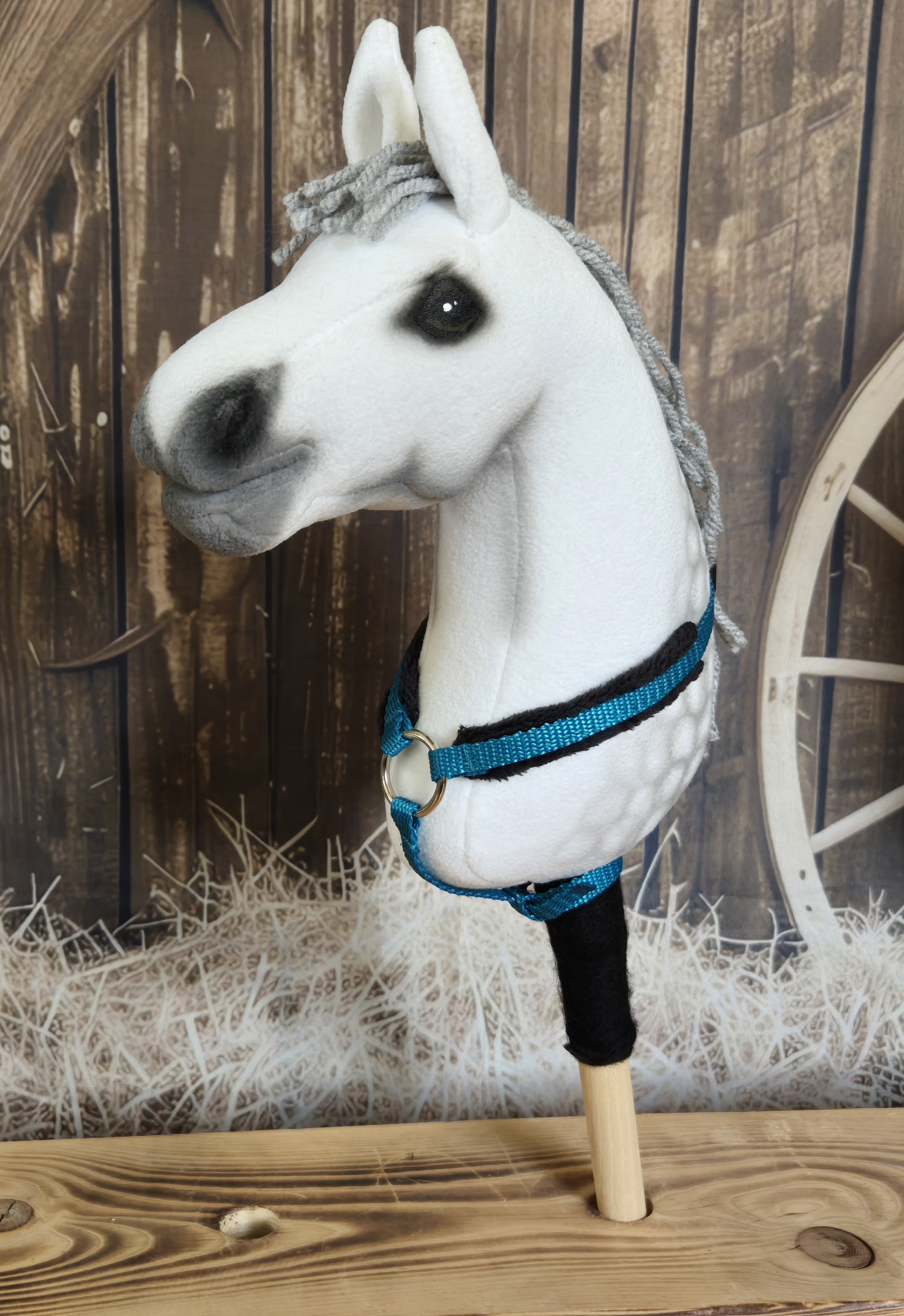 Poprsák pro Hobby Horse – tyrkysový z popruhu s černými beránky, velikost PONY