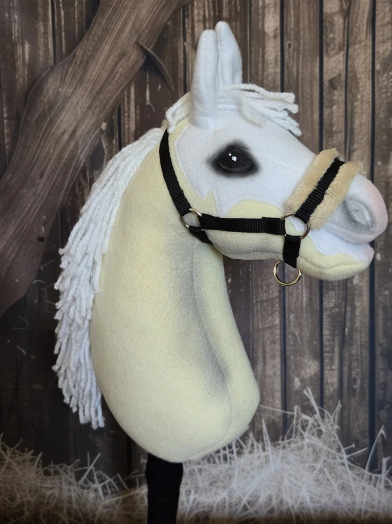 Stájová ohlávka pro Hobby Horse – černá z popruhu s béžovým beránkem, velikost PONY