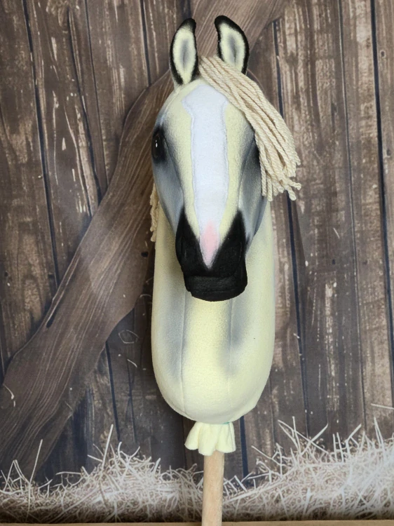 Hobby Horse - Hafling (1)