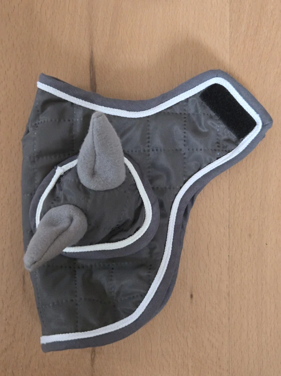 Zimní deka s čabrakou pro Hobby Horse – šedá s bílým lemováním, podšitá fleecem, velikost PONY