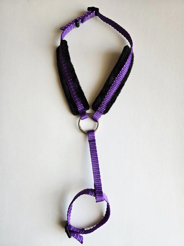 Poprsák pro Hobby Horse – fialový z popruhu s černými beránky, velikost PONY