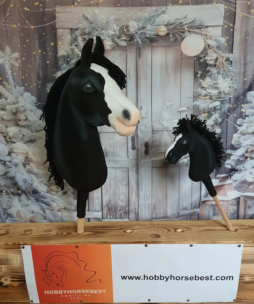 Hobby Horse - Adventní kalendář - Var.2, kobyla s hříbětem Holandského teplokrevníka