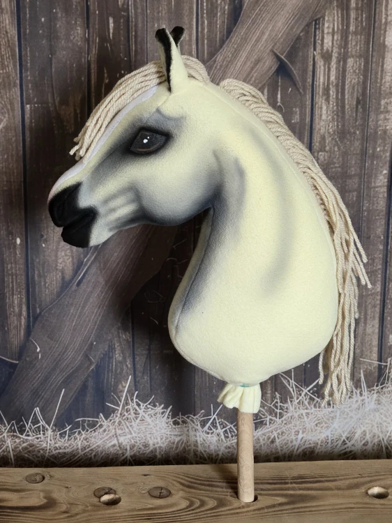 Hobby Horse - Hafling (1)