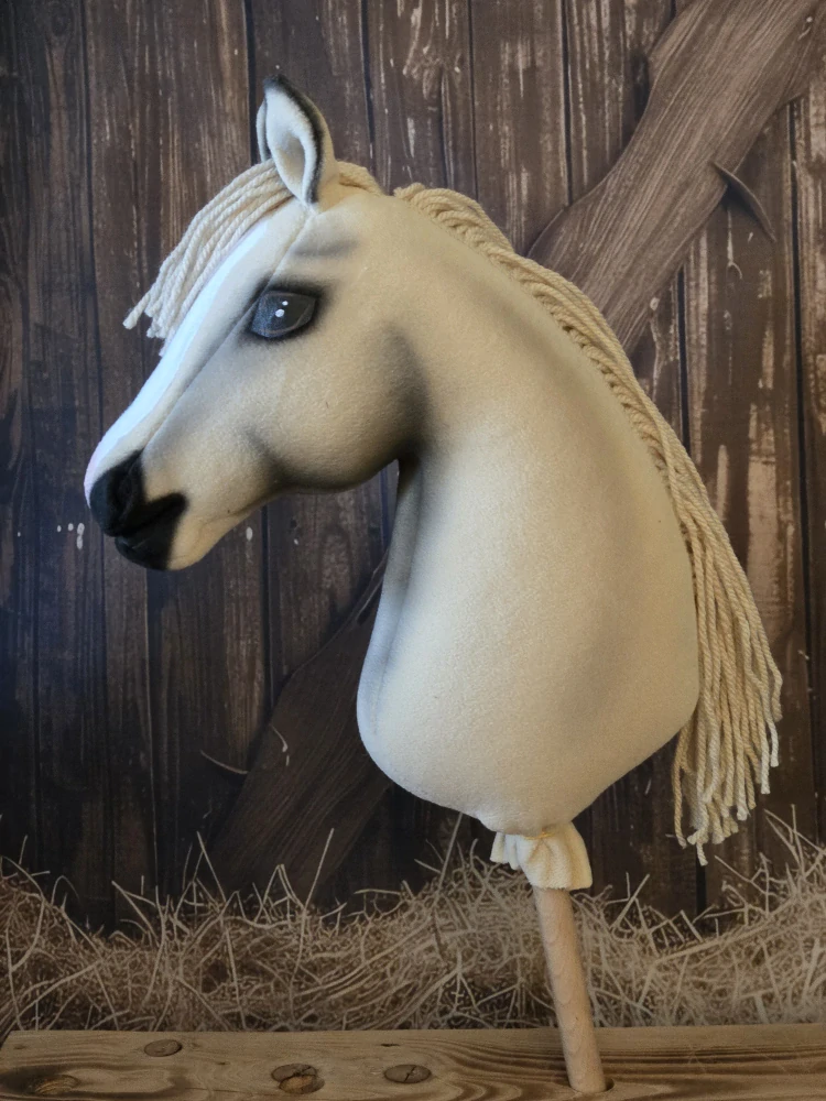 Hobby Horse - Hafling (1)