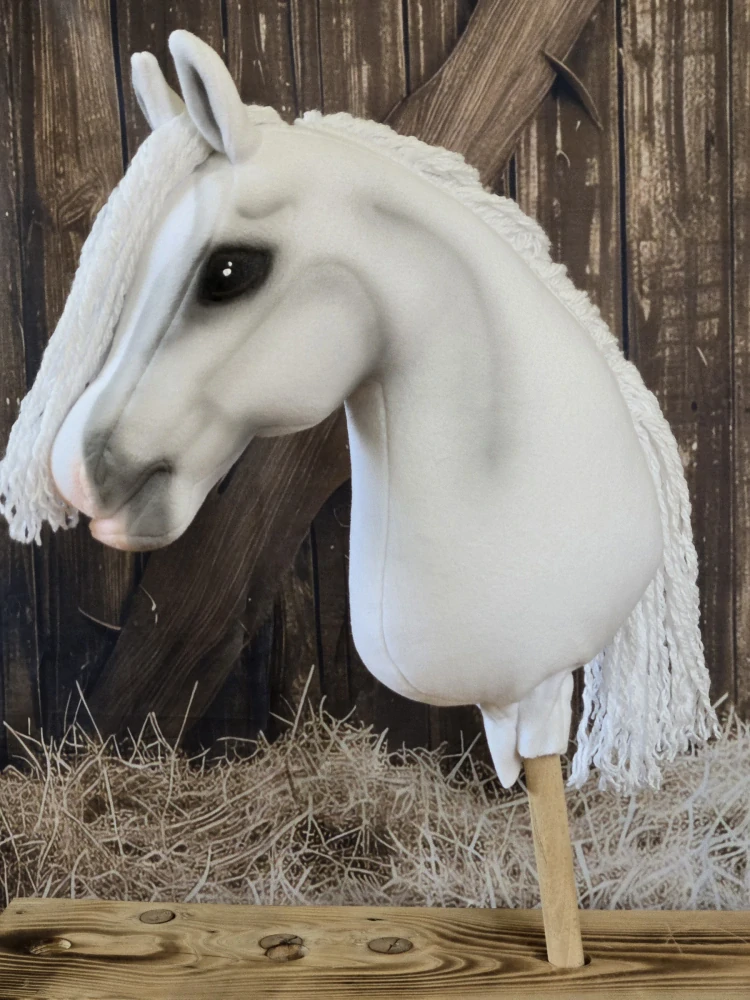Hobby Horse - Trakénský kůň (2)