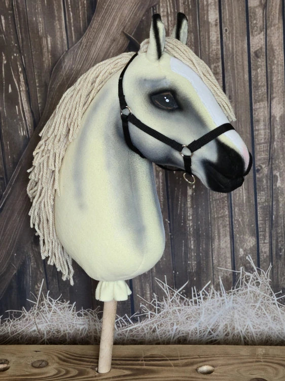 Hobby Horse - Hafling (1)