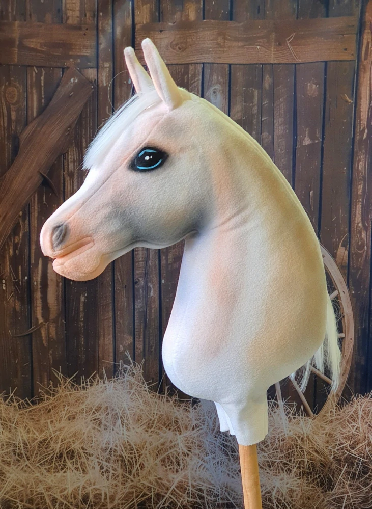 Hobby Horse - Holandský teplokrevník (1)