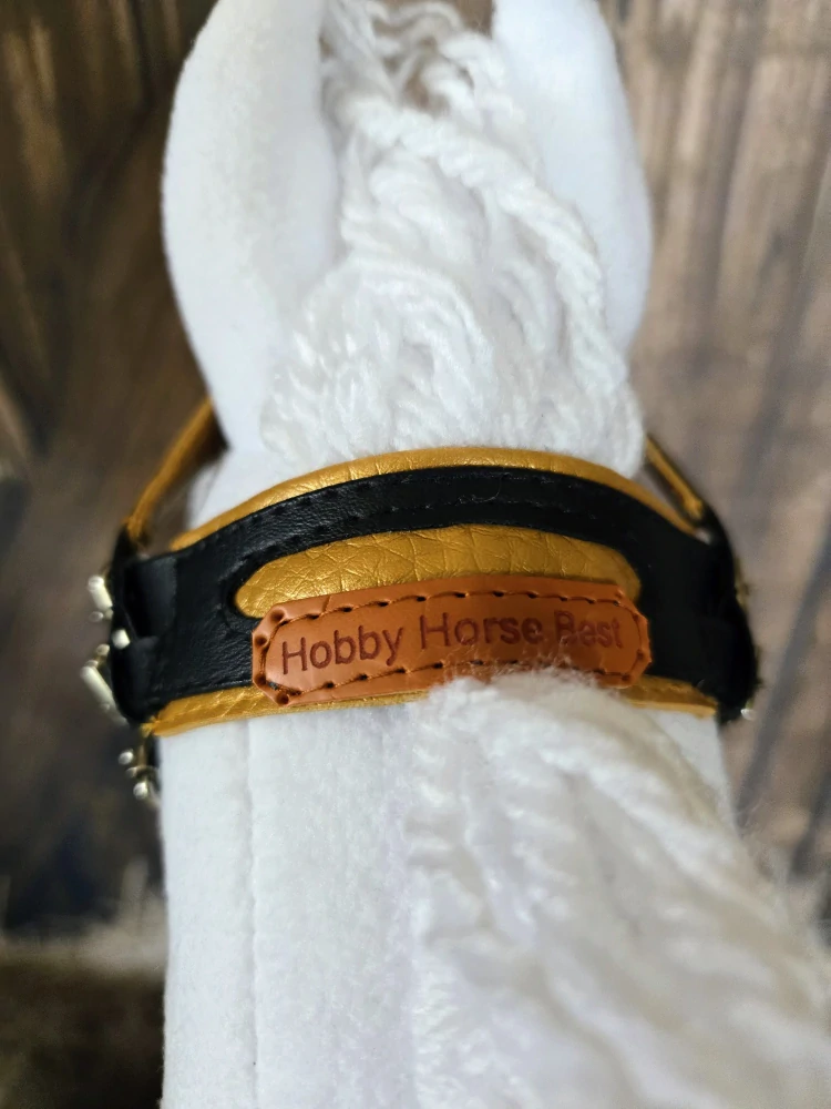 Uzdečka s anglickým nánosníkem bez podpínky pro Hobby Horse – černozlatá z koženky, velikost PONY