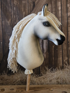 Hobby Horse - Hafling (1)