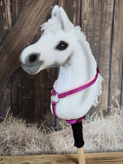 Poprsák pro Hobby Horse – tmavě růžový z popruhu s růžovými beránky, velikost PONY