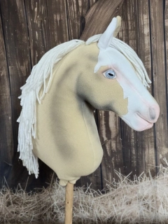 Hobby Horse - Americký paint horse (24)