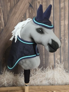 Zimní deka s čabrakou pro Hobby Horse – tmavě modrá s tyrkysovým lemováním, podšitá fleecem, velikost PONY