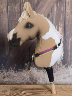 Poprsák s martingalem pro Hobby Horse – kombinace barevných popruhů a černé koženky, velikost PONY